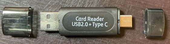 Daiso カードリーダー USB2.0+TypeC